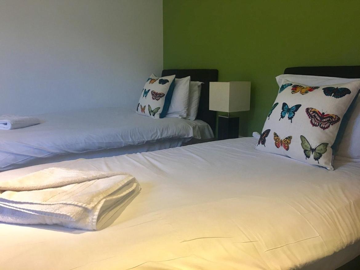 Hopton Cottage - Darwin Lake Holiday Village Матлок Екстериор снимка